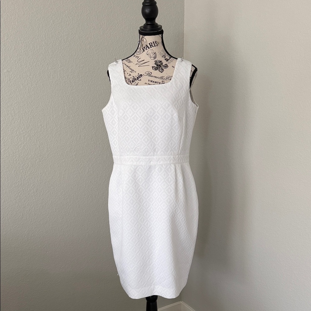 Chic White Textured Mini Dress